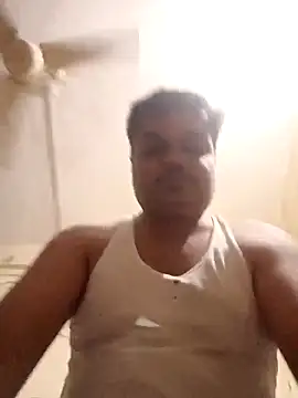 Snapshot of Desi_Londa_143 chatting on 03-05-25, 04:02 Desi Londa 143 online show from 03-05-25, 04:02