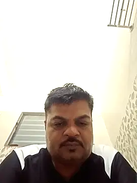 Snapshot of Desi_Londa_143 chatting on 03-17-25, 12:32 Desi Londa 143 online show from 03-17-25, 12:32