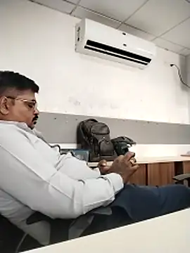 Desi Londa 143 online show from 03-19-26, 09:42