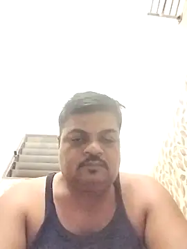 Snapshot of Desi_Londa_143 chatting on 10-17-25, 12:25 Desi Londa 143 online show from 10-17-25, 12:25