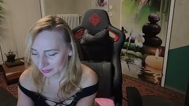 HotLana69 online show from 12-16-25, 06:01