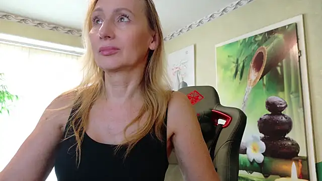 HotLana69 online show from 07-20-26, 06:54