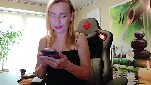 HotLana69 online show from 09-30-25, 08:31