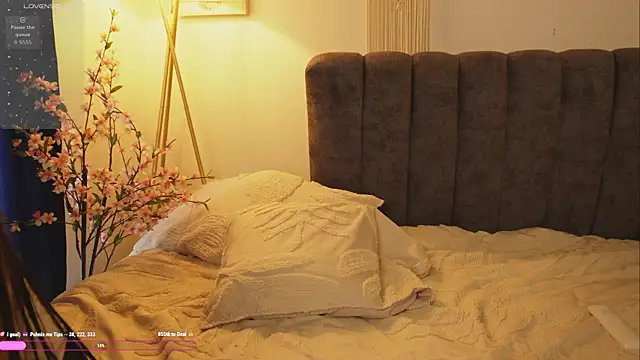 Snapshot of bunnycuteshy chatting on 09-25-25, 02:56 bunnycuteshy online show from 09-25-25, 02:56