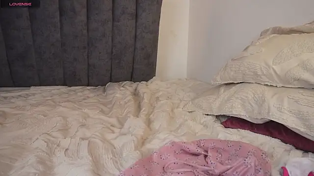 bunnycuteshy online show from 07-21-26, 12:39