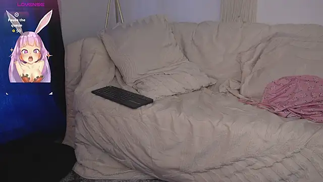 Snapshot of bunnycuteshy chatting on 12-16-25, 01:26 bunnycuteshy online show from 12-16-25, 01:26