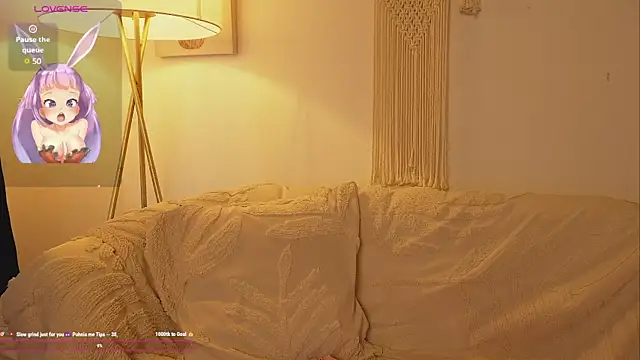 Snapshot of bunnycuteshy chatting on 10-18-25, 01:24 bunnycuteshy online show from 10-18-25, 01:24