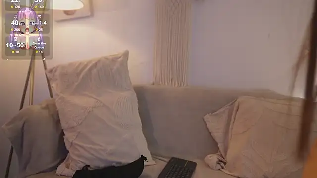 Snapshot of bunnycuteshy chatting on 02-12-26, 01:44 bunnycuteshy online show from 02-12-26, 01:44