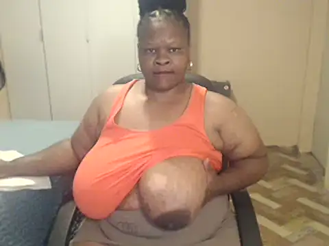 sweetnoziexx online show from 02-15-26, 06:36