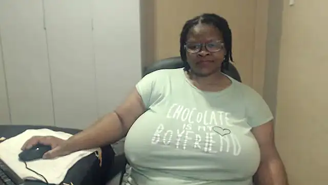 sweetnoziexx online show from 10-25-25, 05:06