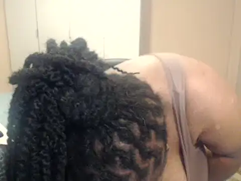 sweetnoziexx online show from 02-26-26, 05:57