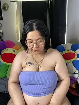 Snapshot of MsConejitaa chatting on 05-07-26, 03:26 MsConejitaa online show from 05-07-26, 03:26