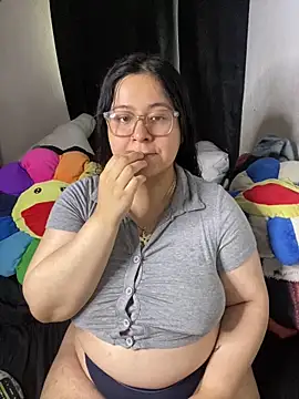 Snapshot of MsConejitaa chatting on 05-25-26, 05:44 MsConejitaa online show from 05-25-26, 05:44