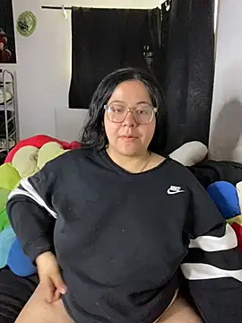 MsConejitaa online show from 04-18-26, 02:52