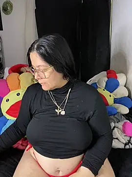 Snapshot of MsConejitaa chatting on 05-01-26, 04:01 MsConejitaa online show from 05-01-26, 04:01