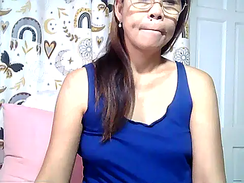 urwife tobe online show from 04-21-26, 08:26