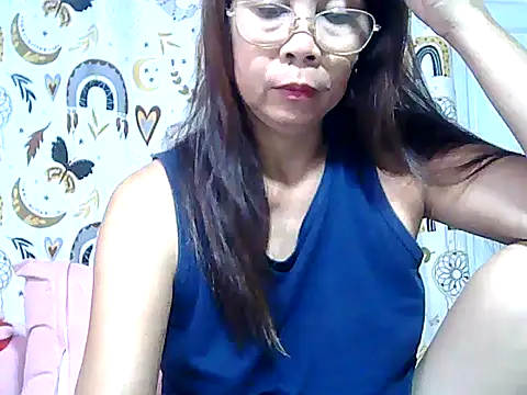 urwife tobe online show from 04-23-26, 09:38