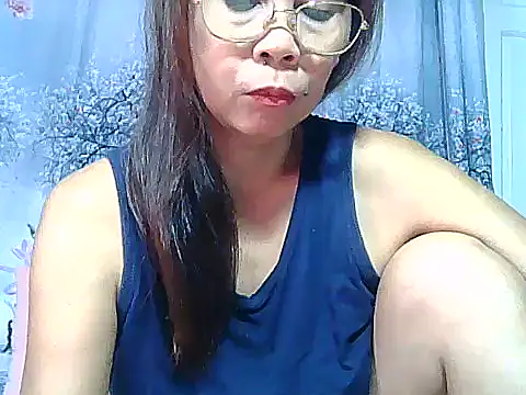 urwife tobe online show from 02-16-26, 09:56