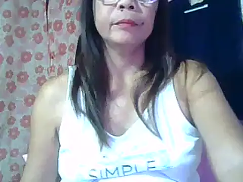 Snapshot of urwife_tobe chatting on 01-25-25, 01:19 urwife tobe online show from 01-25-25, 01:19