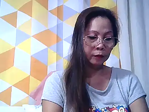 Snapshot of urwife_tobe chatting on 03-23-25, 04:49 urwife tobe online show from 03-23-25, 04:49