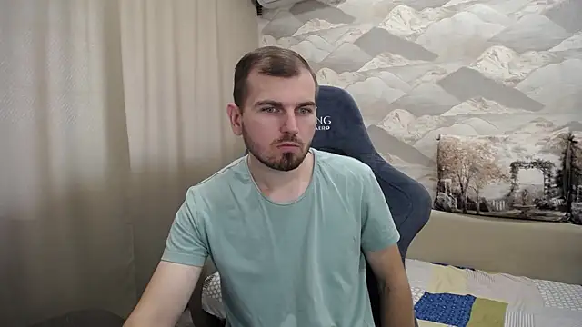 Snapshot of SerzhKorol1 chatting on 10-03-25, 08:27 SerzhKorol1 online show from 10-03-25, 08:27