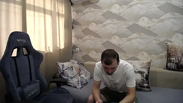 Snapshot of SerzhKorol1 chatting on 11-07-25, 05:34 SerzhKorol1 online show from 11-07-25, 05:34