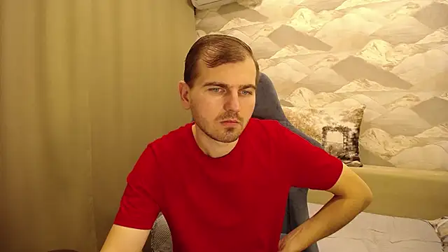 Snapshot of SerzhKorol1 chatting on 11-23-25, 04:44 SerzhKorol1 online show from 11-23-25, 04:44