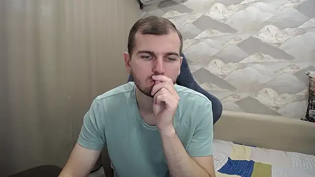 Snapshot of SerzhKorol1 chatting on 10-05-25, 08:16 SerzhKorol1 online show from 10-05-25, 08:16