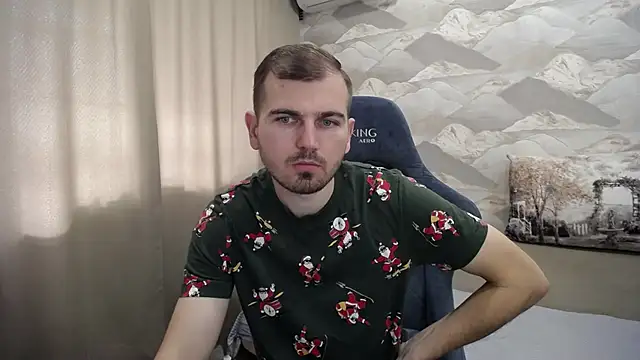 Snapshot of SerzhKorol1 chatting on 10-18-25, 06:59 SerzhKorol1 online show from 10-18-25, 06:59