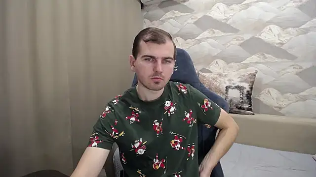 Snapshot of SerzhKorol1 chatting on 11-27-25, 04:57 SerzhKorol1 online show from 11-27-25, 04:57