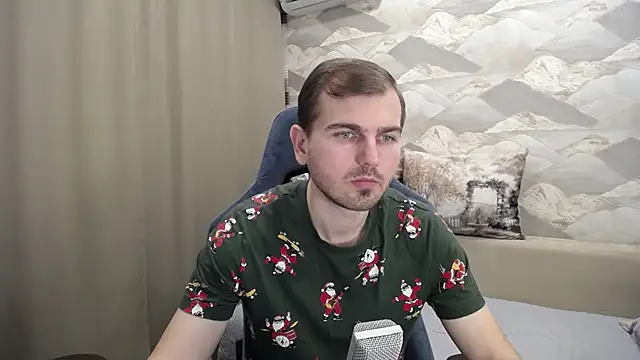 Snapshot of SerzhKorol1 chatting on 12-01-25, 08:04 SerzhKorol1 online show from 12-01-25, 08:04