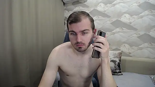 Snapshot of SerzhKorol1 chatting on 11-17-25, 05:22 SerzhKorol1 online show from 11-17-25, 05:22