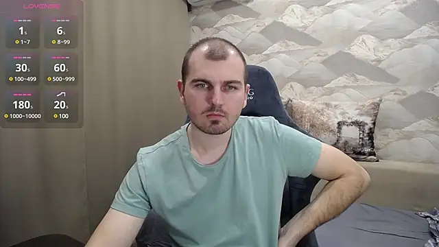 Snapshot of SerzhKorol1 chatting on 03-08-25, 06:26 SerzhKorol1 online show from 03-08-25, 06:26