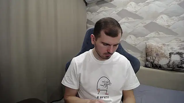 Snapshot of SerzhKorol1 chatting on 11-02-25, 06:07 SerzhKorol1 online show from 11-02-25, 06:07