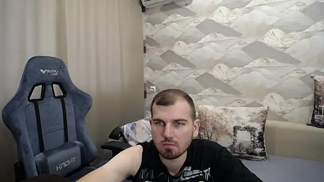 Snapshot of SerzhKorol1 chatting on 09-23-25, 09:05 SerzhKorol1 online show from 09-23-25, 09:05
