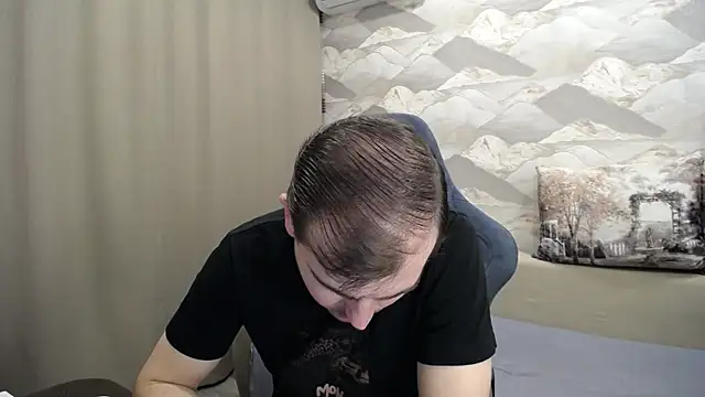 Snapshot of SerzhKorol1 chatting on 12-18-25, 06:07 SerzhKorol1 online show from 12-18-25, 06:07