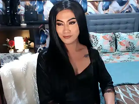 ClassyKendall online show from 10-14-25, 11:04