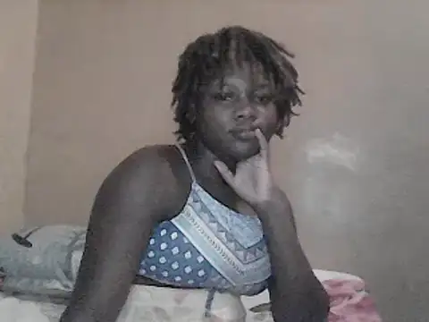freaky-hotgal001 online show from 12-29-24, 02:52