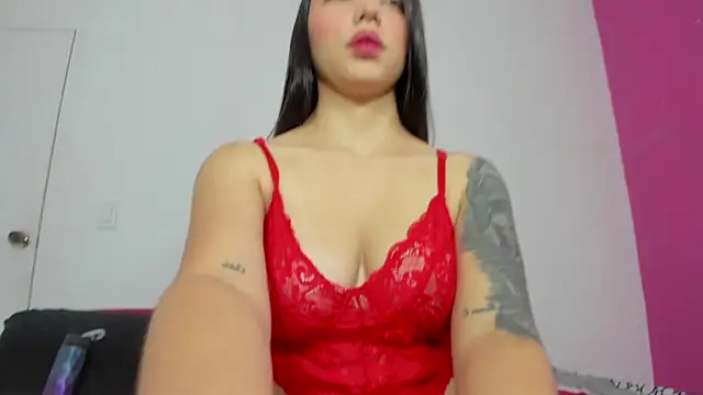 Snapshot of karli_sweet chatting on 12-19-24, 12:01 karli sweet online show from 12-19-24, 12:01