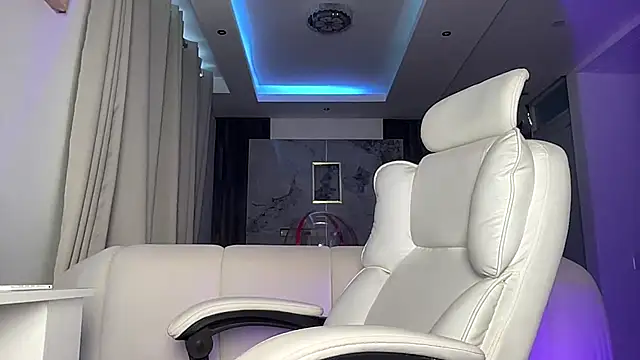 baby natalie online show from 03-21-26, 10:02