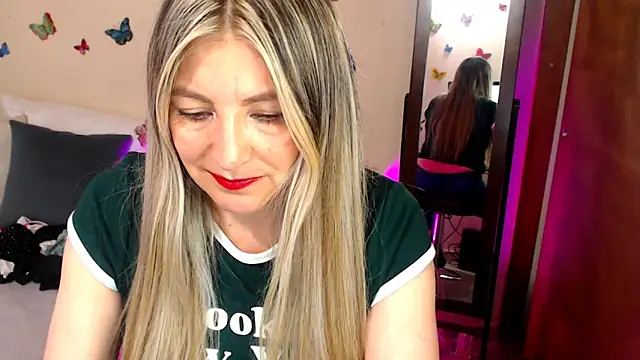 Jolie-Mature online show from 09-29-25, 10:26