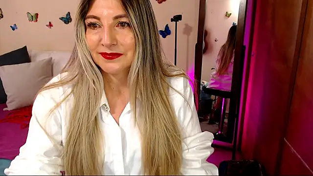 Jolie-Mature online show from 03-10-26, 08:46