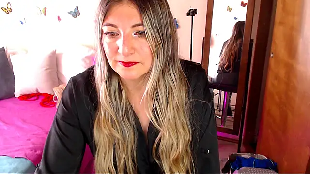 Jolie-Mature online show from 03-06-26, 08:37