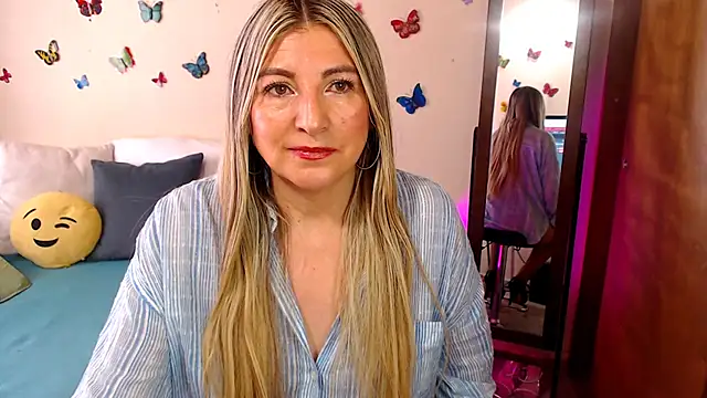 Jolie-Mature online show from 10-24-25, 08:30