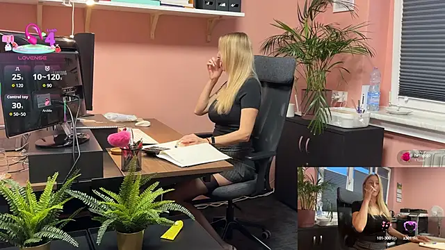 legsLONG online show from 09-15-25, 04:13