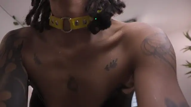 Snapshot of Cooper-Reds chatting on 11-19-25, 06:41 Cooper-Reds online show from 11-19-25, 06:41