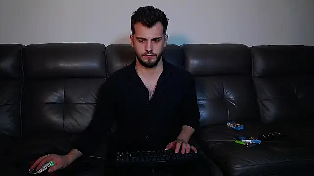 CrazyDom1 online show from 03-08-26, 01:11