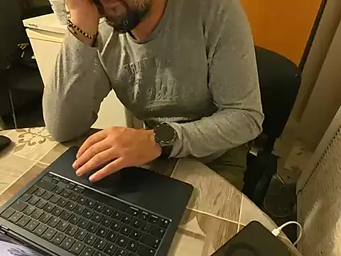 TigerOne19 online show from 11-22-25, 08:51