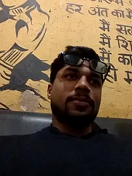  IRRESISTIBLE  online show from 11-12-25, 03:16