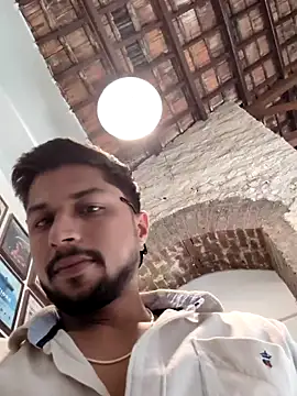  IRRESISTIBLE  online show from 11-13-25, 06:39